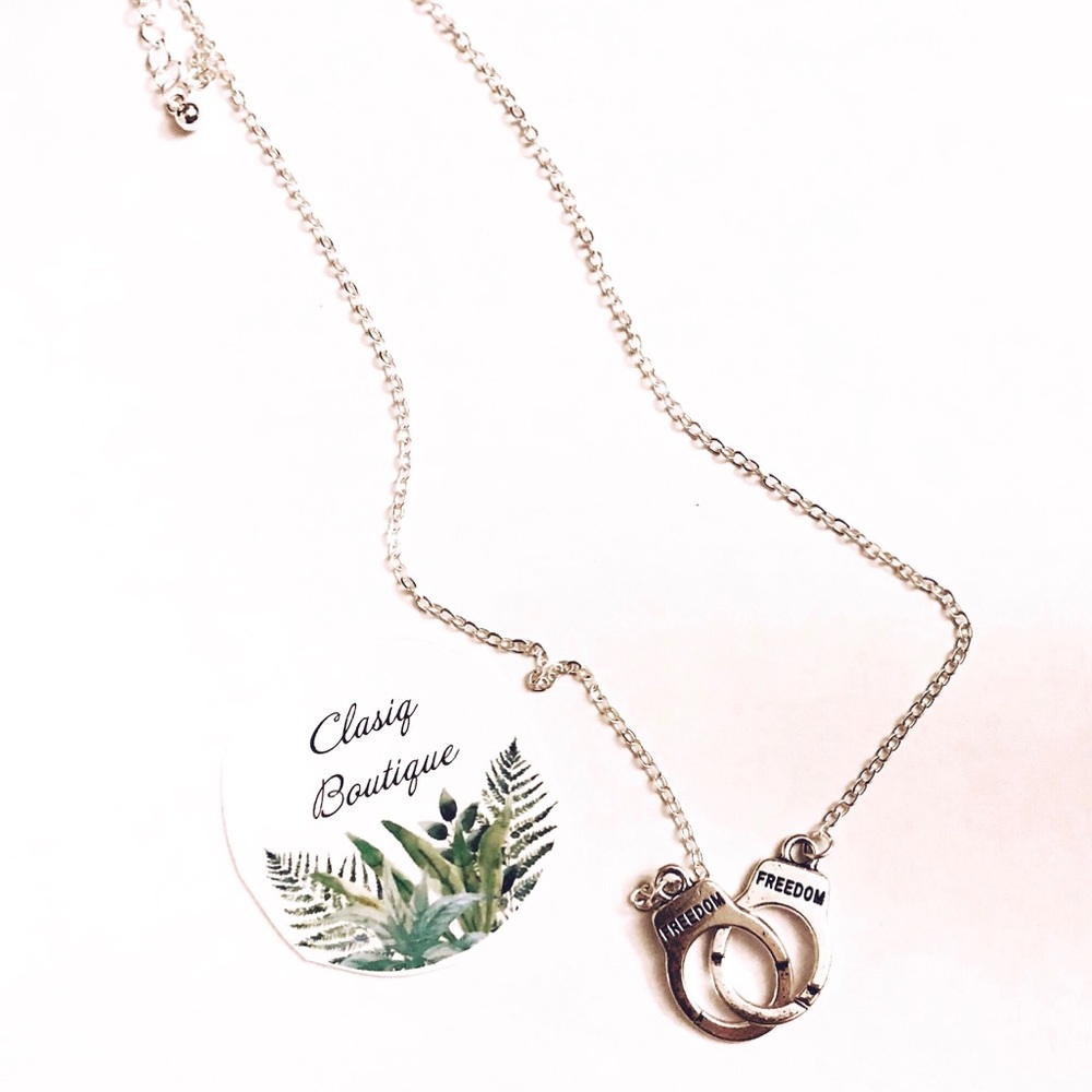 ⭐️ Handcuff “FREEDOM” Necklace ⭐️ - Picture 2 of 2